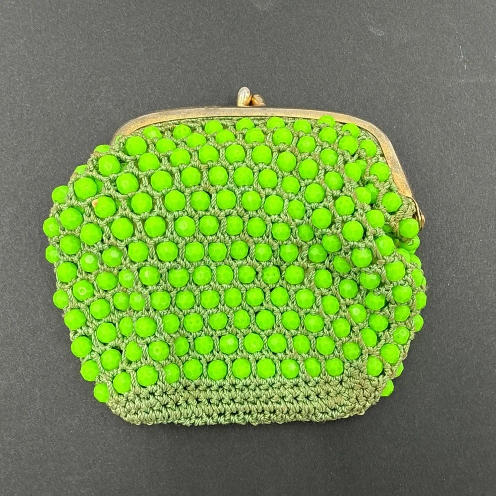 1960s Green Raffia Beaded Lucite Small Bag Coin Purse Clutch Bead RARE UV Glows